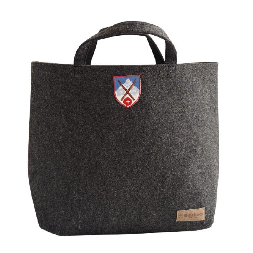 Shopper Mountain Skis